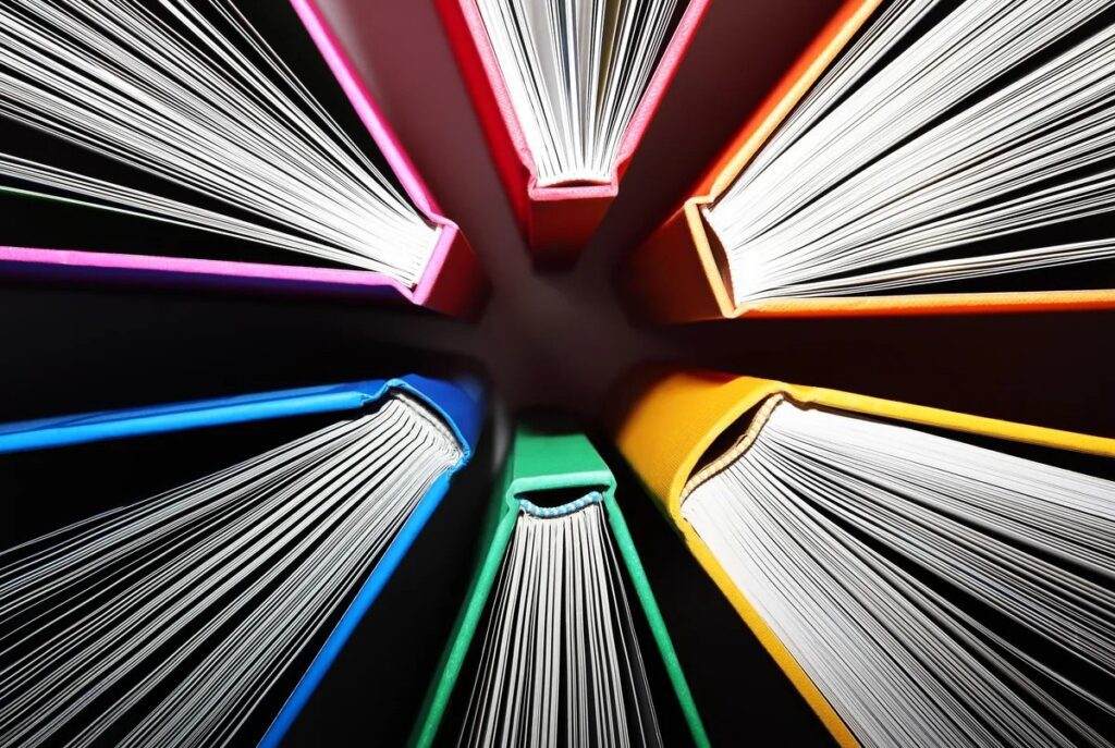 Generált kép a Google színeivel mappák láthatók rajta ami a NotebookLM alternatívát jelöli.